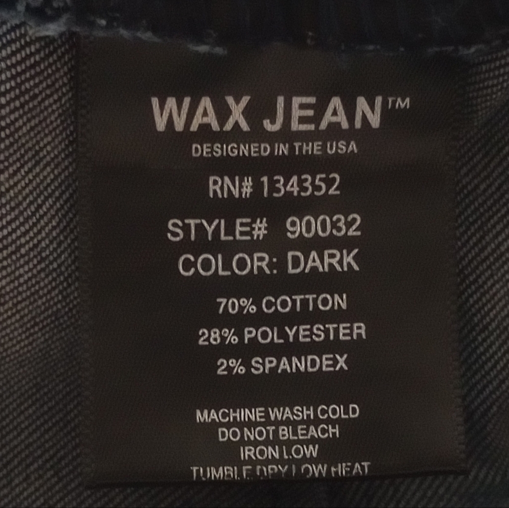 💘🍂 3 Button Shellback Shorts - Picture 5 of 5